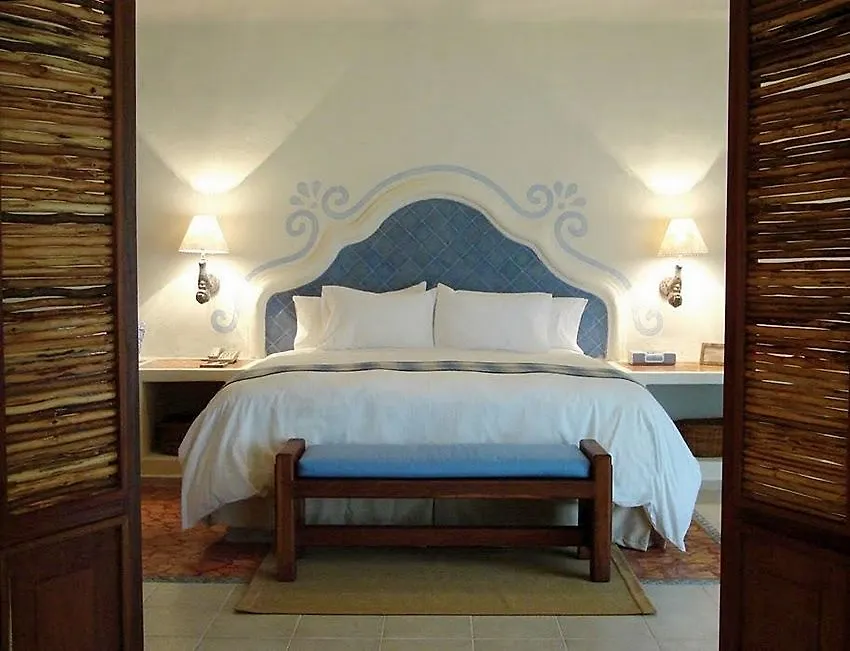 Desire Riviera Maya Pearl Resort contacts