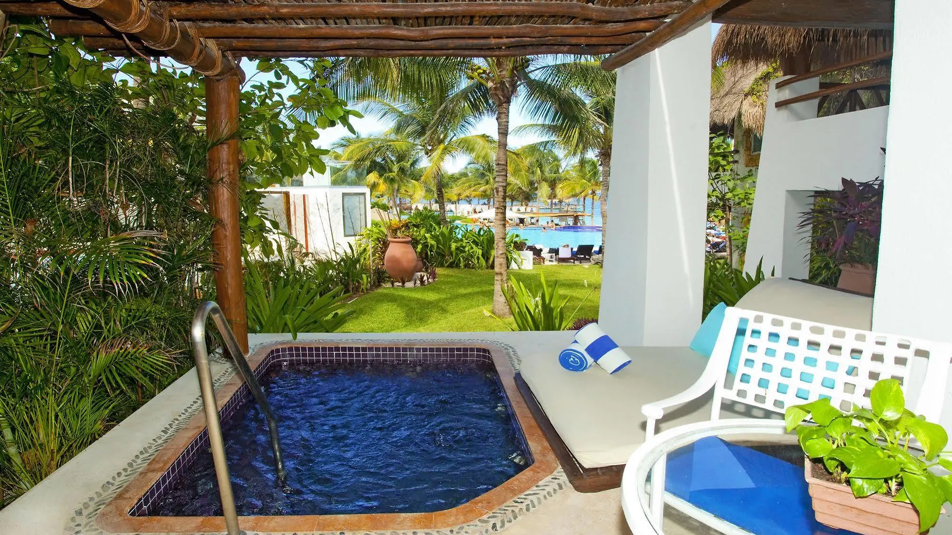 Desire Riviera Maya Pearl Resort 5*,