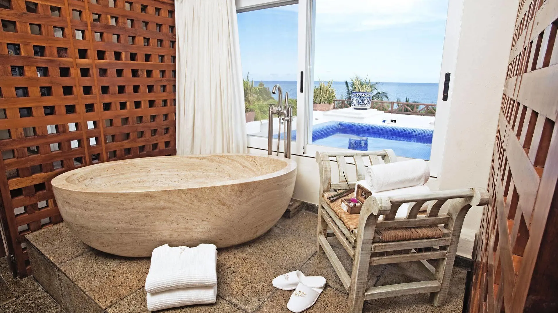 Desire Riviera Maya Pearl Resort Hotel