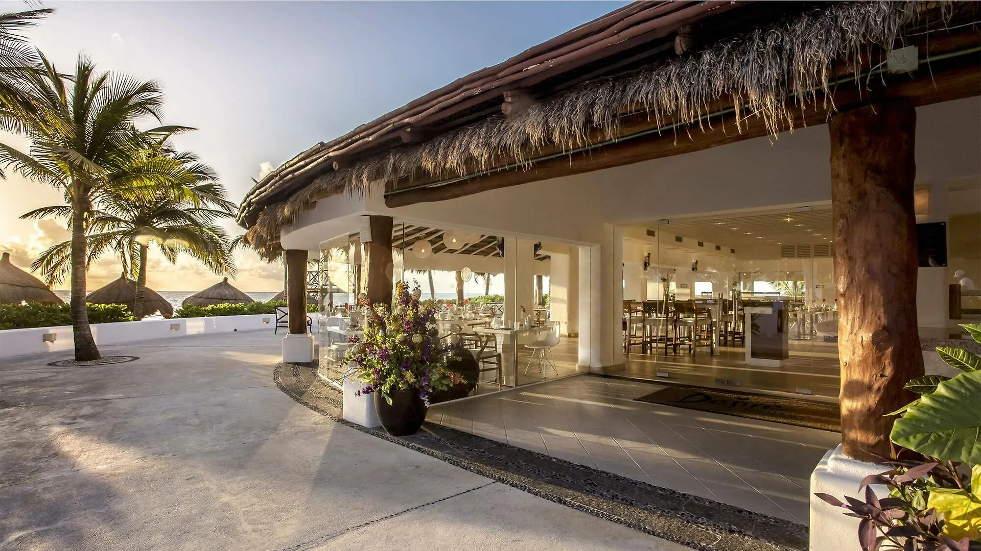Desire Riviera Maya Pearl Resort Hotel